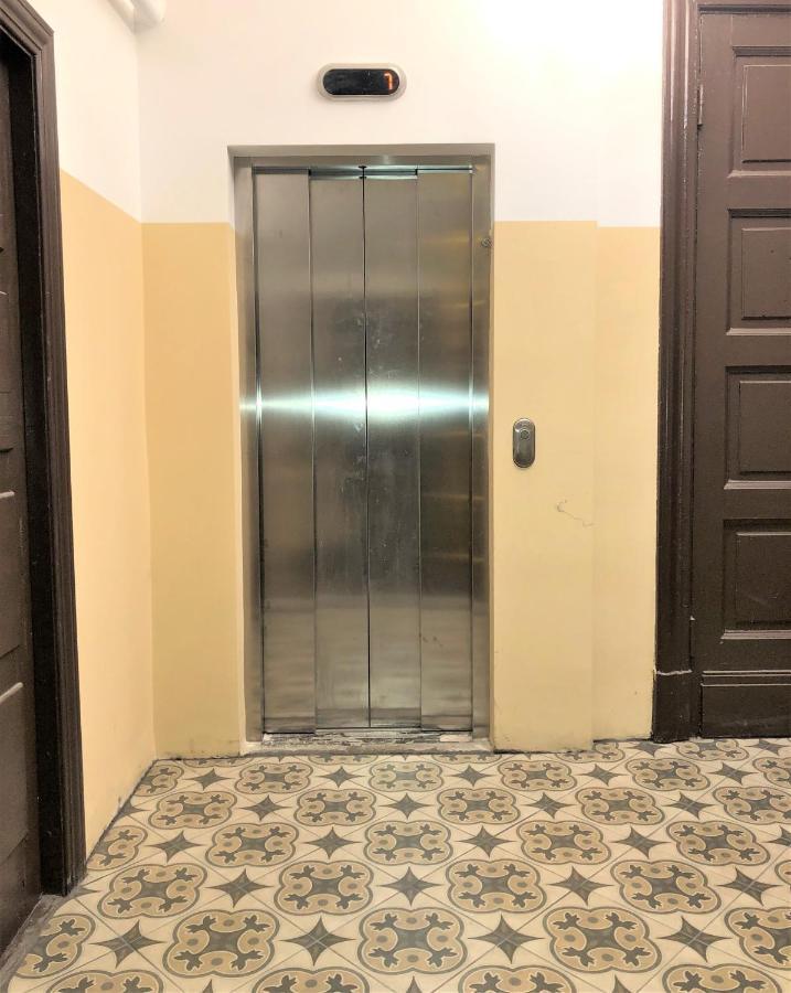 Marijas City Center Apartment Riga Bagian luar foto